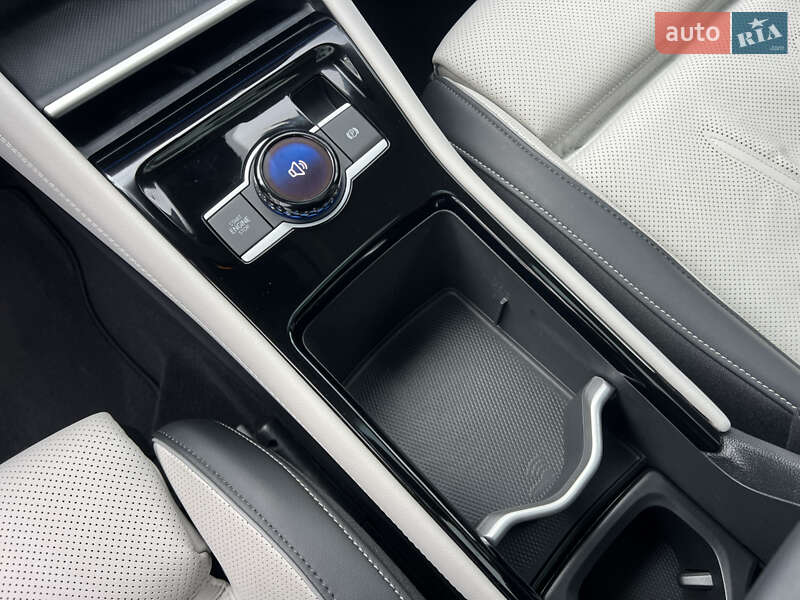 Внедорожник / Кроссовер Volkswagen Tiguan 2024 в Киеве