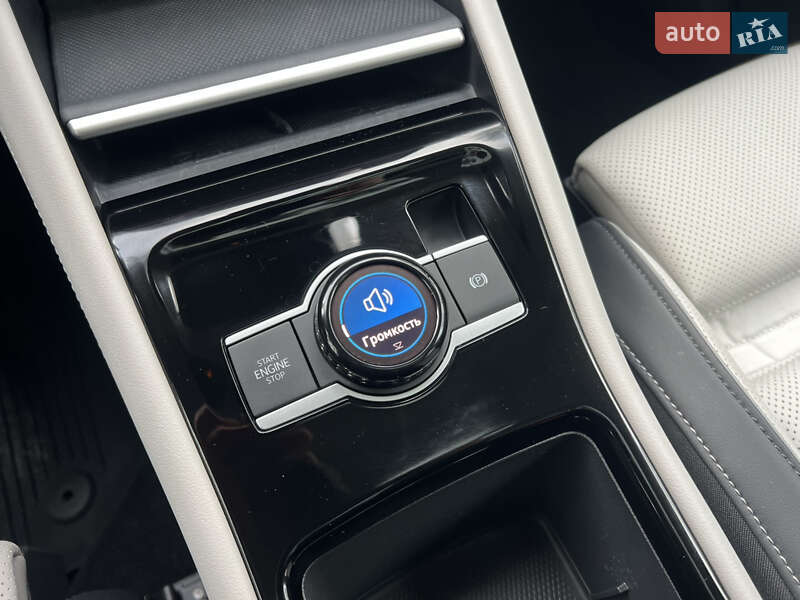 Внедорожник / Кроссовер Volkswagen Tiguan 2024 в Киеве