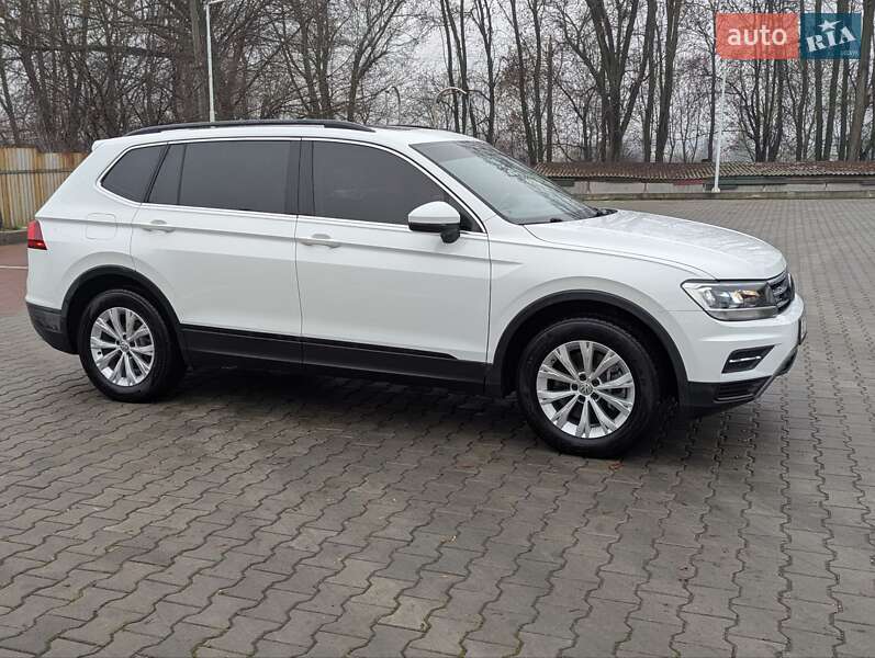 Внедорожник / Кроссовер Volkswagen Tiguan 2018 в Виннице