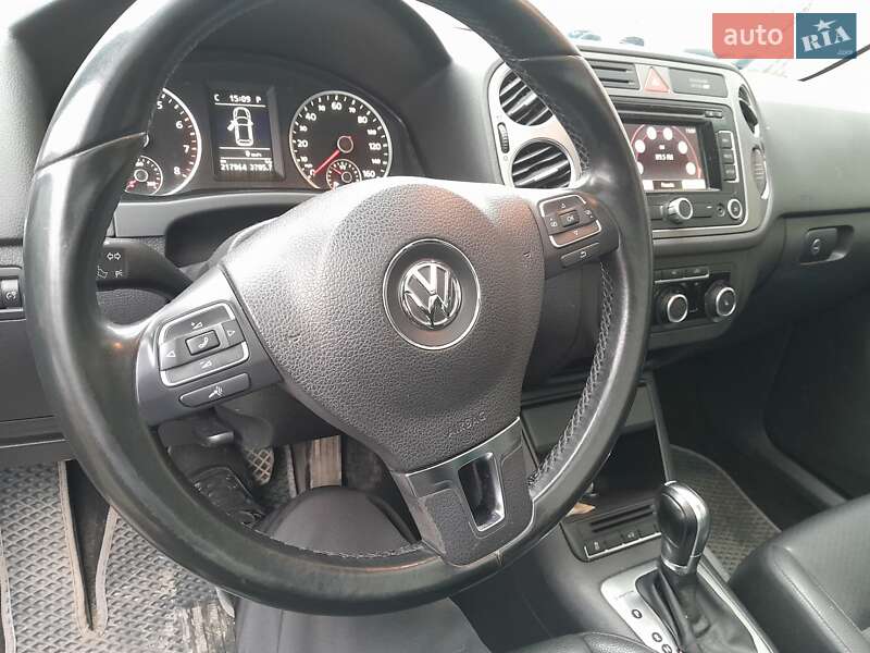 Внедорожник / Кроссовер Volkswagen Tiguan 2011 в Черновцах фото 3 Внедорожник / Кроссовер Volkswagen Tiguan 2011 в Черновцах