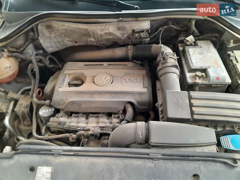 Внедорожник / Кроссовер Volkswagen Tiguan 2011 в Черновцах фото 2 Внедорожник / Кроссовер Volkswagen Tiguan 2011 в Черновцах