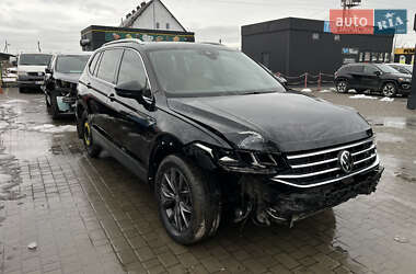 Внедорожник / Кроссовер Volkswagen Tiguan 2022 в Львове