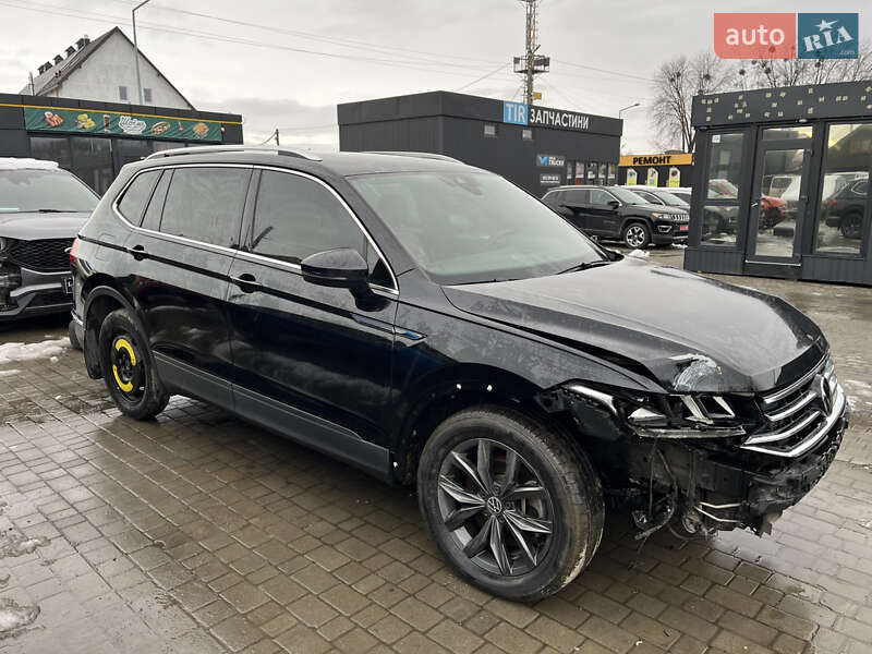 Внедорожник / Кроссовер Volkswagen Tiguan 2022 в Львове фото 2 Внедорожник / Кроссовер Volkswagen Tiguan 2022 в Львове