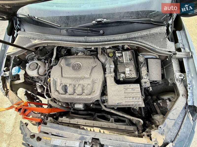 Внедорожник / Кроссовер Volkswagen Tiguan 2019 в Киеве