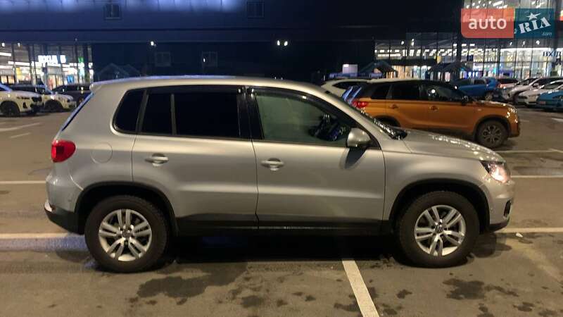 Внедорожник / Кроссовер Volkswagen Tiguan 2012 в Львове