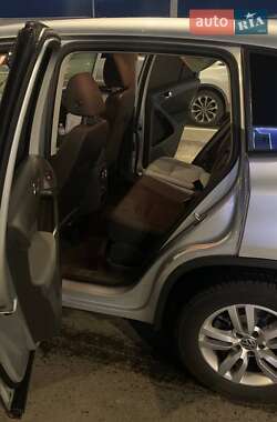 Внедорожник / Кроссовер Volkswagen Tiguan 2012 в Львове