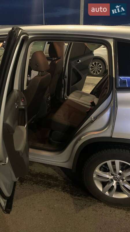 Volkswagen Tiguan 2012