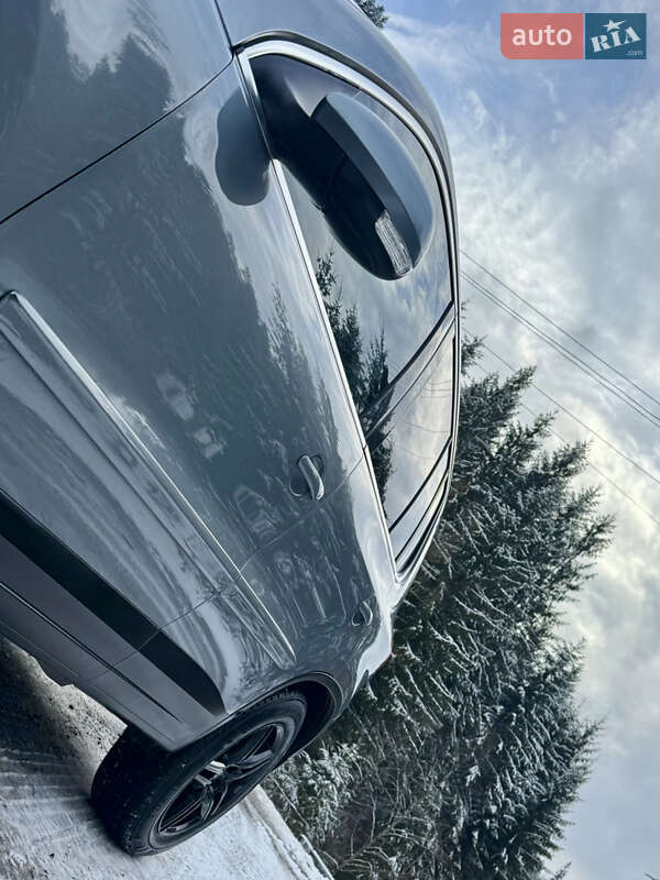 Внедорожник / Кроссовер Volkswagen Tiguan 2010 в Межгорье