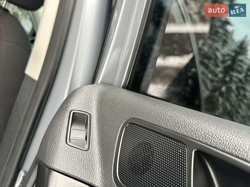 Внедорожник / Кроссовер Volkswagen Tiguan 2010 в Межгорье