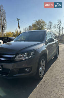 Позашляховик / Кросовер Volkswagen Tiguan 2012 в Києві