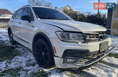 Внедорожник / Кроссовер Volkswagen Tiguan 2021 в Львове