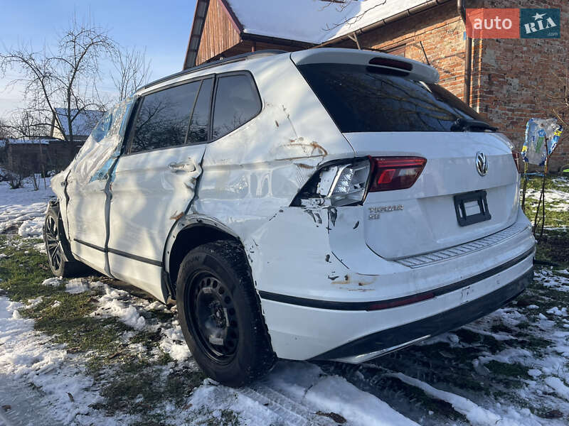 Внедорожник / Кроссовер Volkswagen Tiguan 2021 в Львове