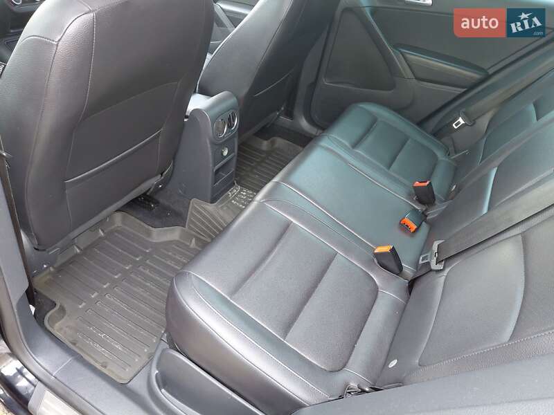 Внедорожник / Кроссовер Volkswagen Tiguan 2012 в Львове