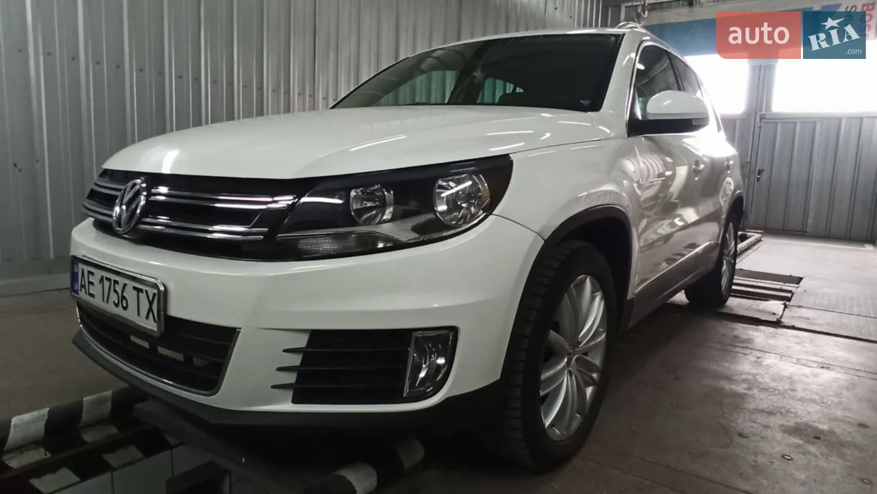 2010 Volkswagen Tiguan - мініатюра 12