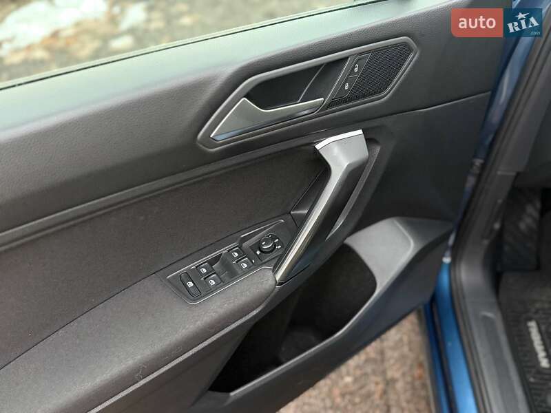 Внедорожник / Кроссовер Volkswagen Tiguan 2018 в Львове