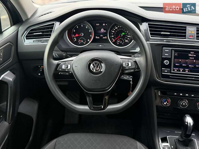 Внедорожник / Кроссовер Volkswagen Tiguan 2018 в Львове