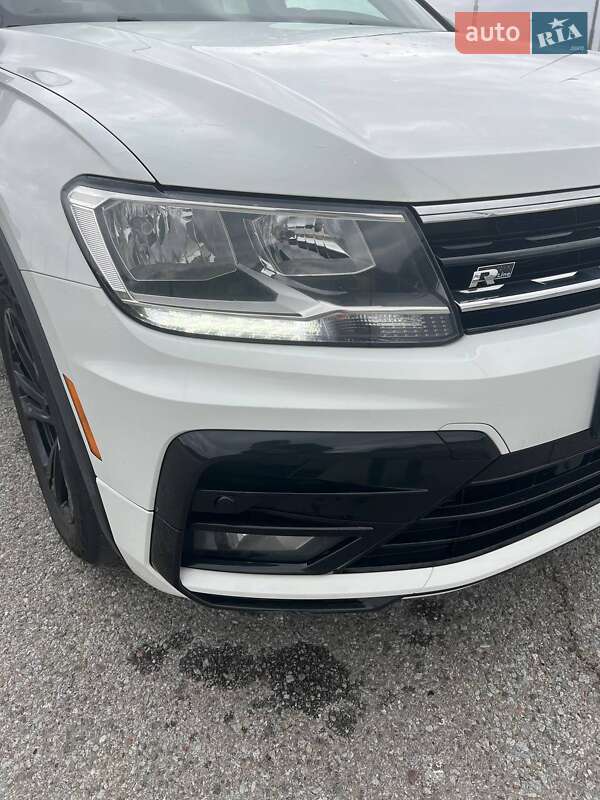 Внедорожник / Кроссовер Volkswagen Tiguan 2019 в Львове