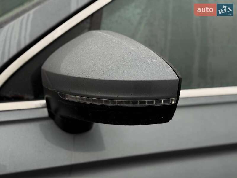 Внедорожник / Кроссовер Volkswagen Tiguan 2017 в Ровно