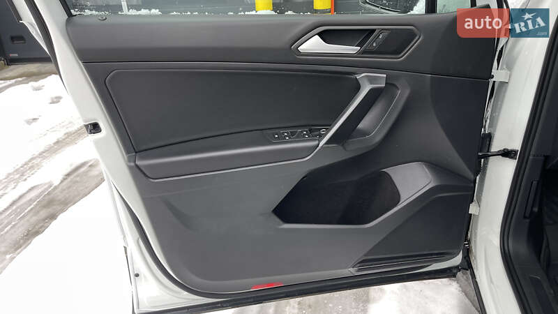 Позашляховик / Кросовер Volkswagen Tiguan 2021 в Самборі