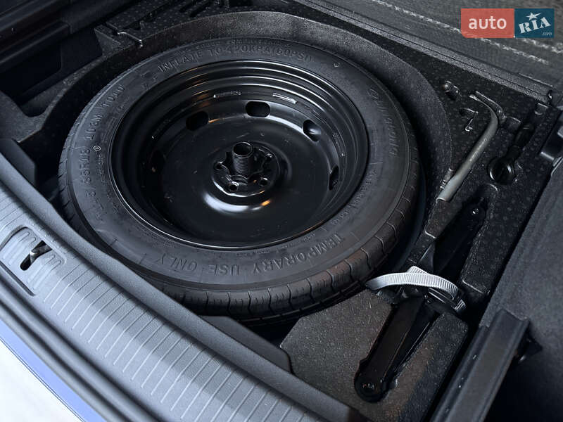 Внедорожник / Кроссовер Volkswagen Tiguan 2019 в Ровно