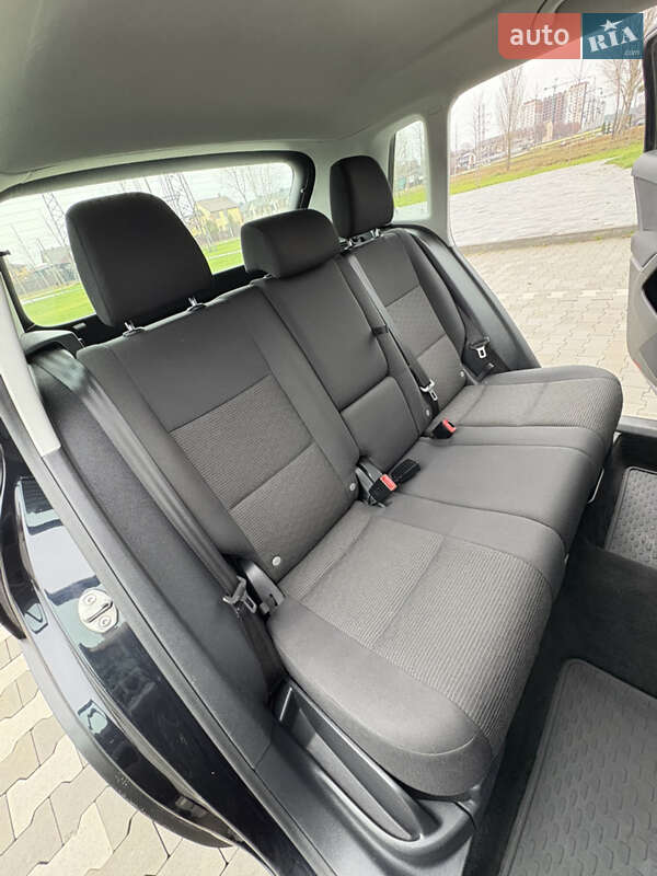 Внедорожник / Кроссовер Volkswagen Tiguan 2017 в Буче