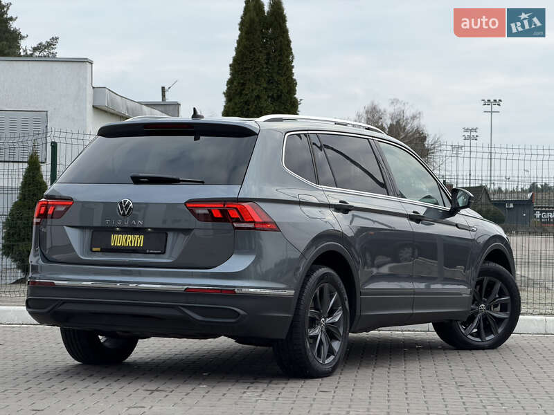Внедорожник / Кроссовер Volkswagen Tiguan 2022 в Киеве
