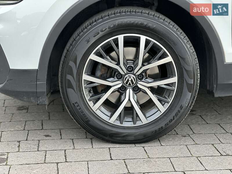 Внедорожник / Кроссовер Volkswagen Tiguan 2022 в Стрые