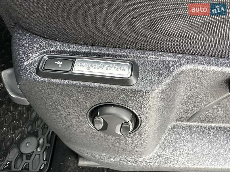 Внедорожник / Кроссовер Volkswagen Tiguan 2022 в Стрые