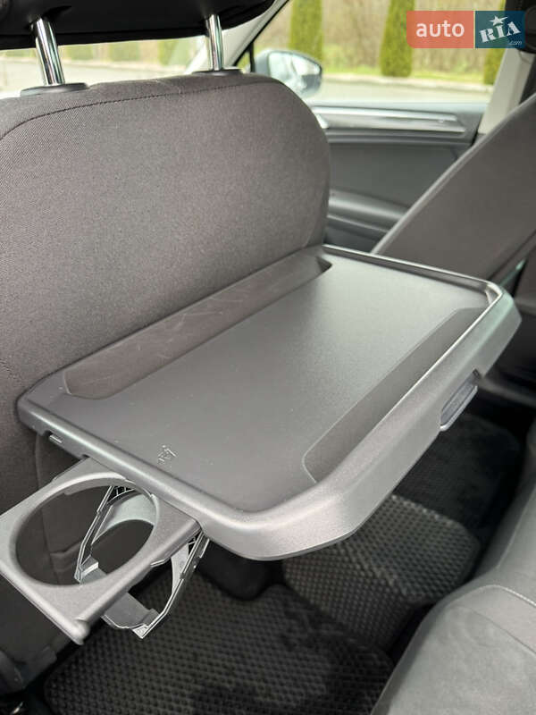 Внедорожник / Кроссовер Volkswagen Tiguan 2018 в Хмельницком