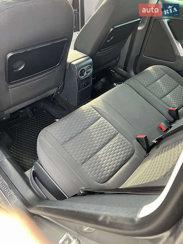 Внедорожник / Кроссовер Volkswagen Tiguan 2008 в Житомире