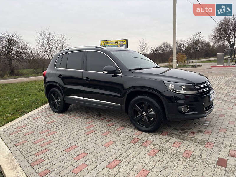 Внедорожник / Кроссовер Volkswagen Tiguan 2015 в Коломые