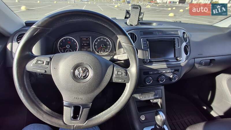 Внедорожник / Кроссовер Volkswagen Tiguan 2016 в Киеве