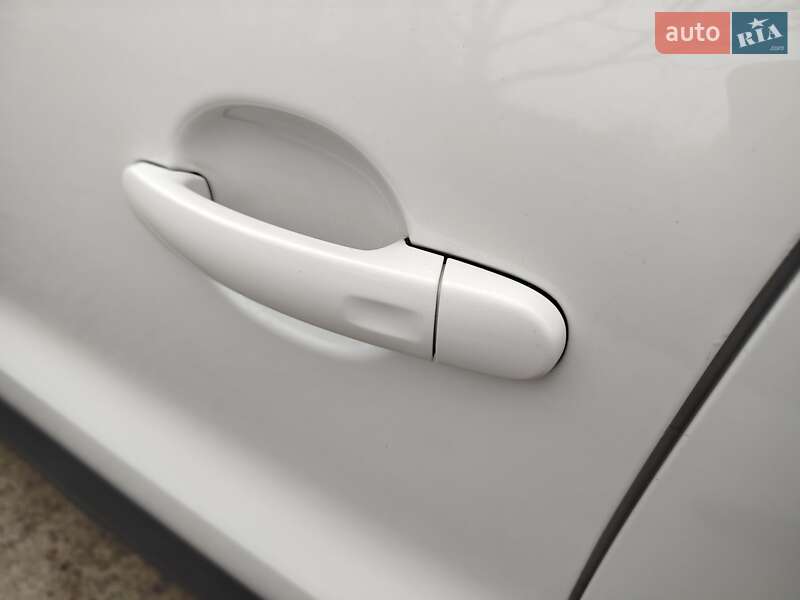 Внедорожник / Кроссовер Volkswagen Tiguan 2016 в Киеве