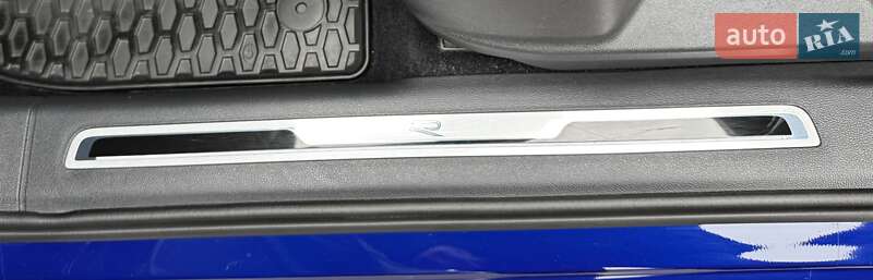 Позашляховик / Кросовер Volkswagen Tiguan 2021 в Києві