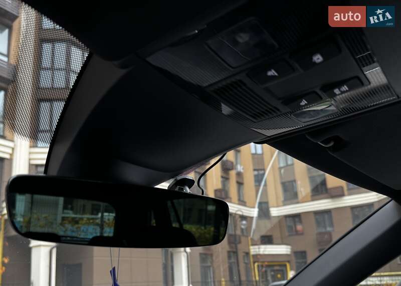 Позашляховик / Кросовер Volkswagen Tiguan 2021 в Києві