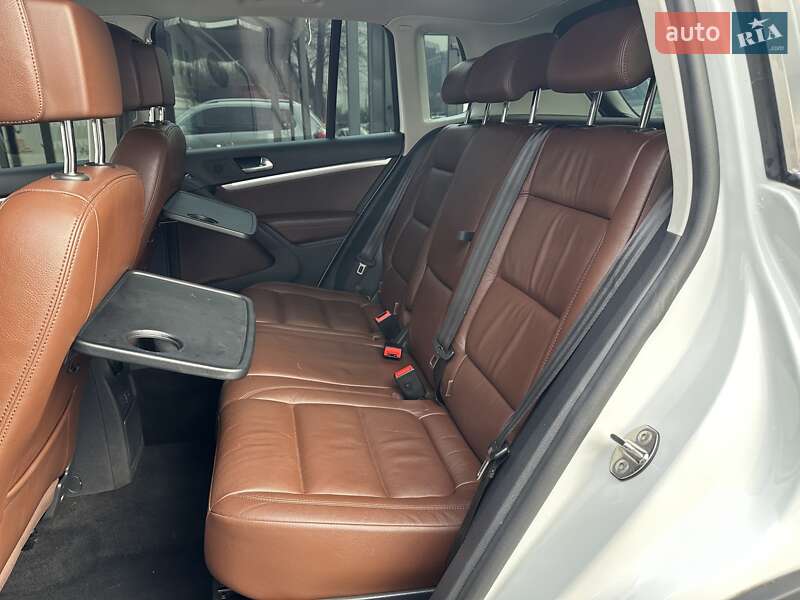 Внедорожник / Кроссовер Volkswagen Tiguan 2014 в Киеве