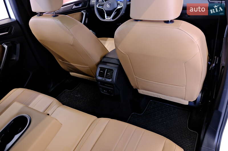 Внедорожник / Кроссовер Volkswagen Tiguan 2023 в Одессе