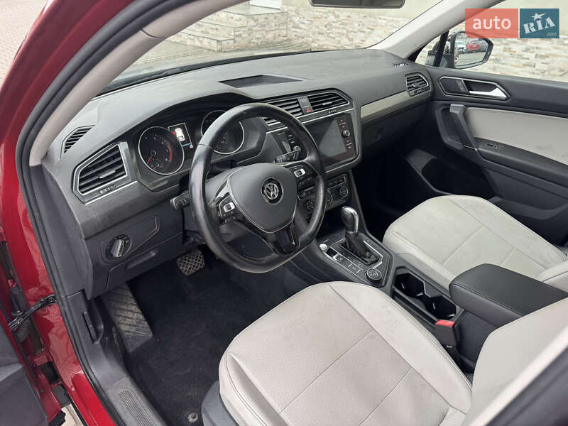 Внедорожник / Кроссовер Volkswagen Tiguan 2018 в Луцке фото 17 Внедорожник / Кроссовер Volkswagen Tiguan 2018 в Луцке