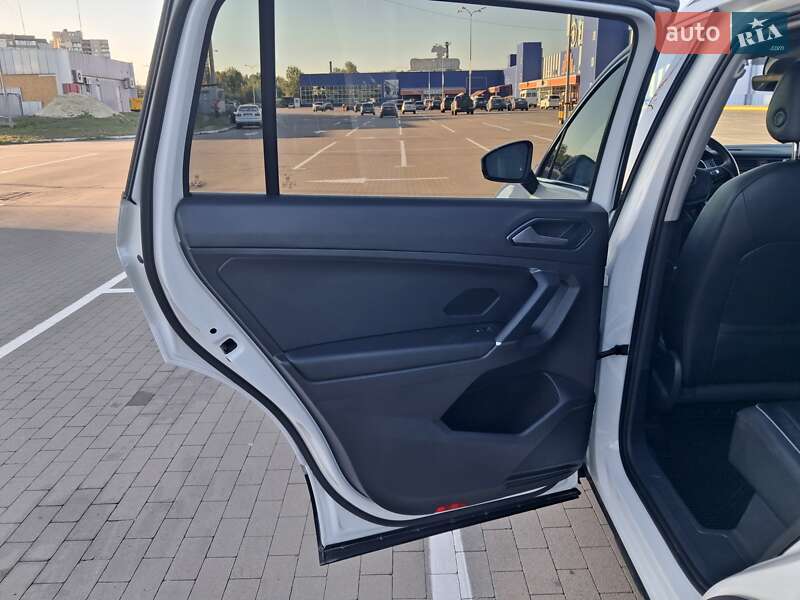 Внедорожник / Кроссовер Volkswagen Tiguan 2018 в Сумах фото 13 Внедорожник / Кроссовер Volkswagen Tiguan 2018 в Сумах