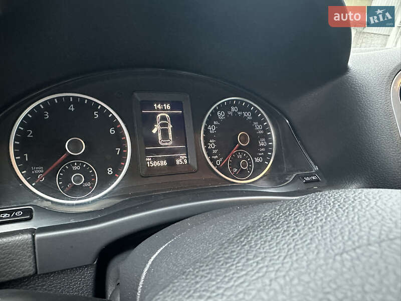 Внедорожник / Кроссовер Volkswagen Tiguan 2016 в Полтаве