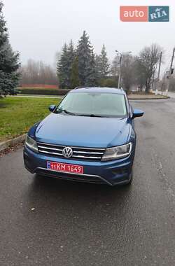 Позашляховик / Кросовер Volkswagen Tiguan 2018 в Черкасах