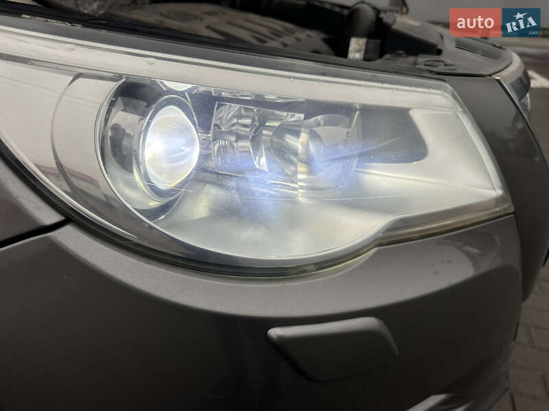 Позашляховик / Кросовер Volkswagen Tiguan 2011 в Києві