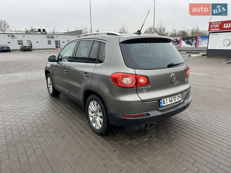Позашляховик / Кросовер Volkswagen Tiguan 2011 в Києві