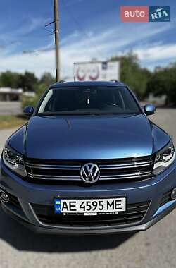 Внедорожник / Кроссовер Volkswagen Tiguan 2012 в Днепре