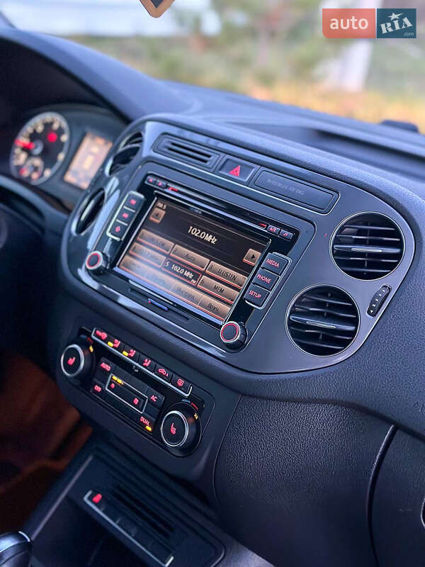 Внедорожник / Кроссовер Volkswagen Tiguan 2011 в Днепре