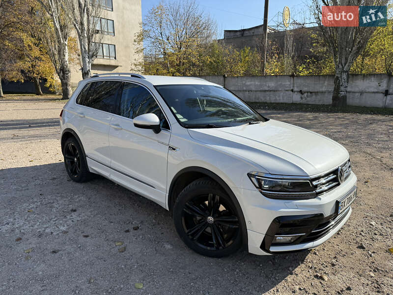 Внедорожник / Кроссовер Volkswagen Tiguan 2018 в Николаеве