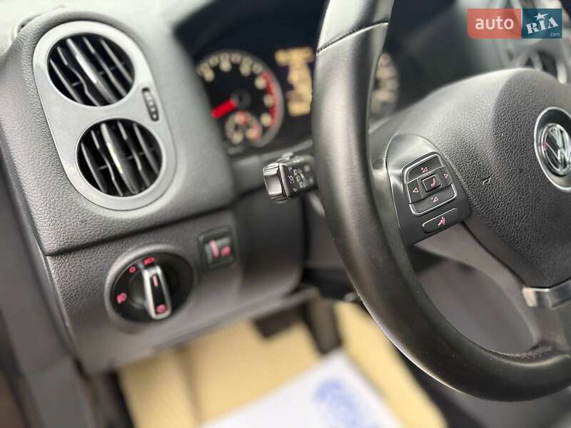 Внедорожник / Кроссовер Volkswagen Tiguan 2012 в Виннице