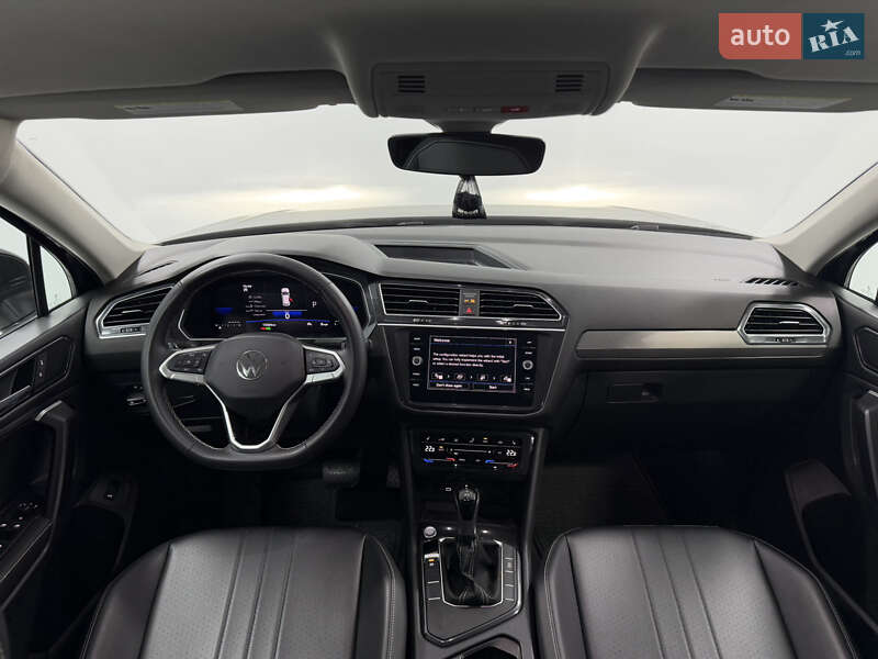 Внедорожник / Кроссовер Volkswagen Tiguan 2023 в Одессе