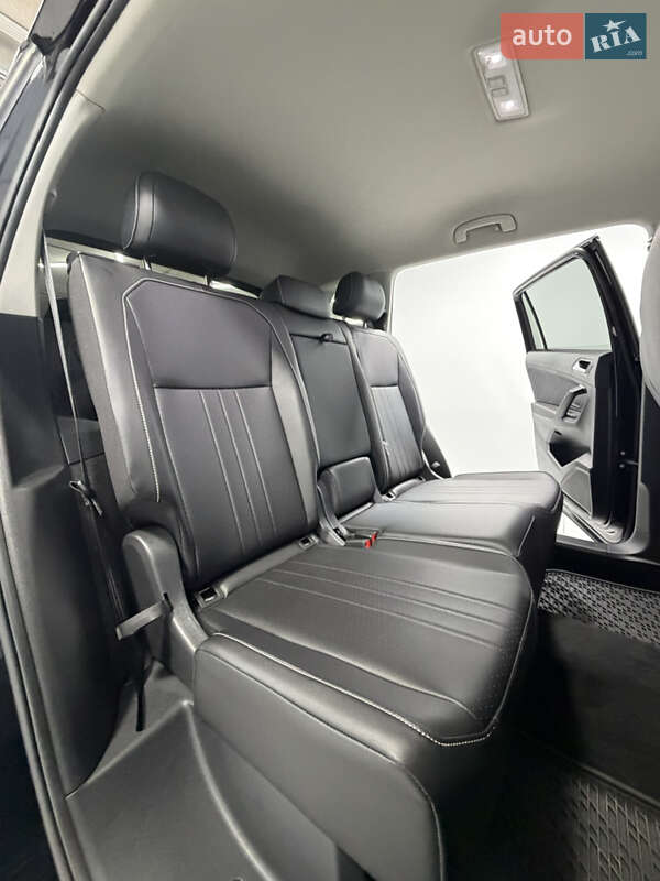 Внедорожник / Кроссовер Volkswagen Tiguan 2023 в Одессе