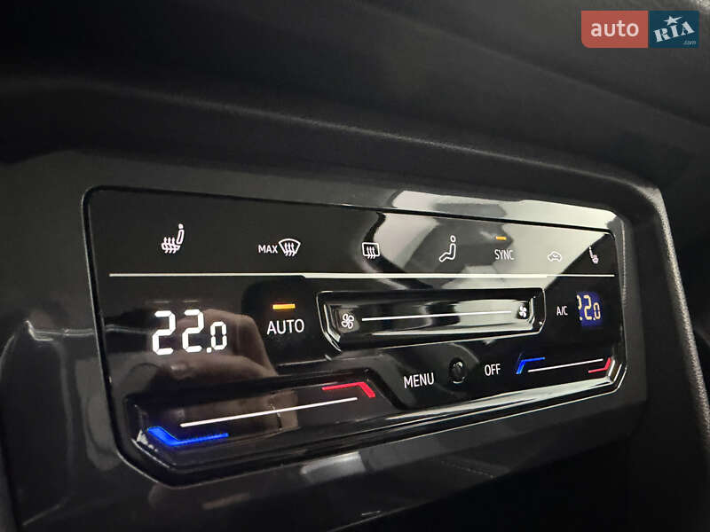 Внедорожник / Кроссовер Volkswagen Tiguan 2023 в Одессе